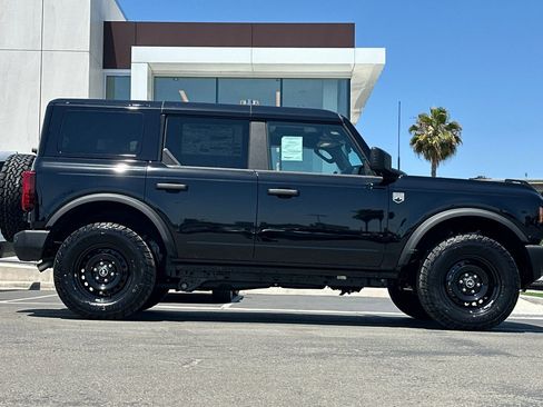 New 2026 Ford Bronco Big Bend AWD/4WD image 2