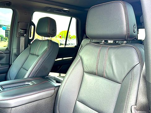 Used 2024 Chevrolet Tahoe RST w/ Luxury Package AWD/4WD image 14