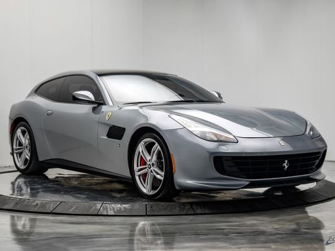 Used 2018 Ferrari GTC4Lusso AWD/4WD image 27