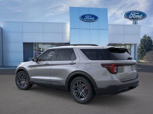 New 2026 Ford Explorer ST-Line w/ ST-Line Street Pack AWD/4WD image 4
