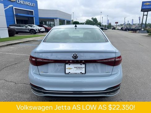 Used 2025 Volkswagen Jetta SEL FWD image 5