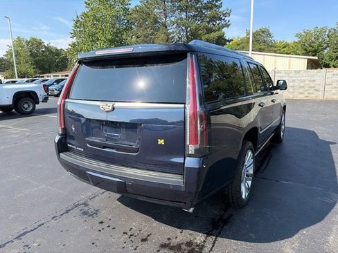 Used 2019 Cadillac Escalade ESV Platinum AWD/4WD image 6