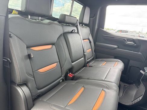 New 2026 GMC Sierra 1500 AT4 w/ AT4 Premium Package AWD/4WD image 35