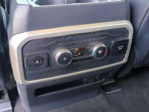 Used 2024 Ford Expedition XLT RWD image 17