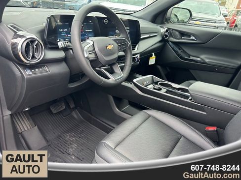 New 2026 Chevrolet Equinox LT w/ Convenience Package II image 10