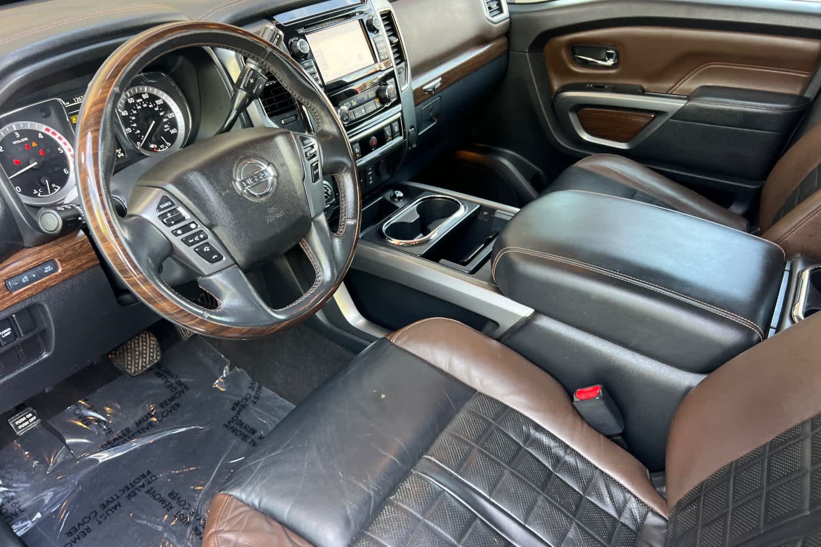 Used 2016 Nissan Titan Platinum Reserve AWD/4WD image 11