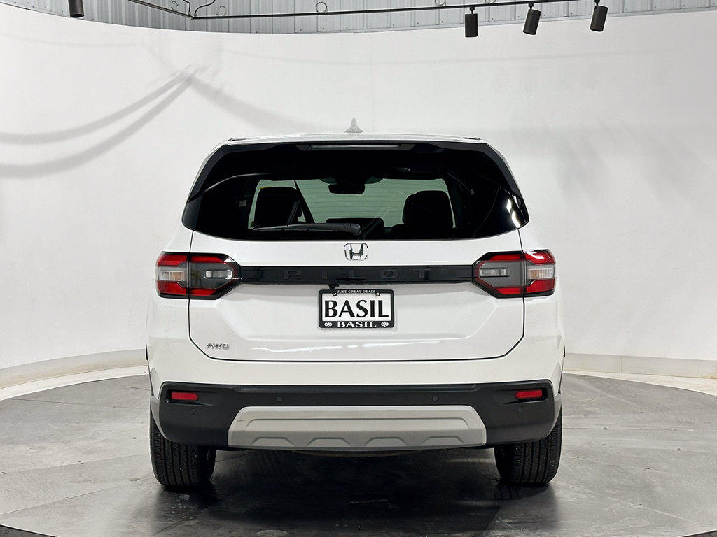 Used 2025 Honda Pilot EX-L image 12