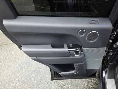 Used 2017 Land Rover Range Rover Sport HSE image 66