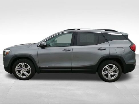 Used 2018 GMC Terrain SLE w/ Driver Convenience Package FWD image 24