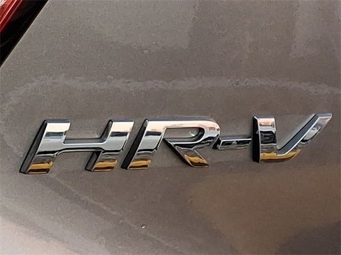 Used 2017 Honda HR-V EX image 31