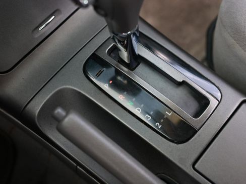 Used 2005 Toyota Camry SE image 35