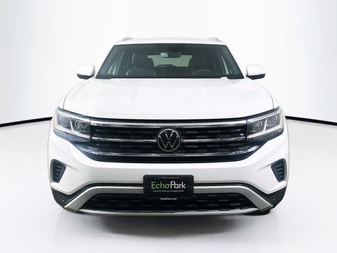 Used 2022 Volkswagen Atlas Cross Sport SE FWD image 2