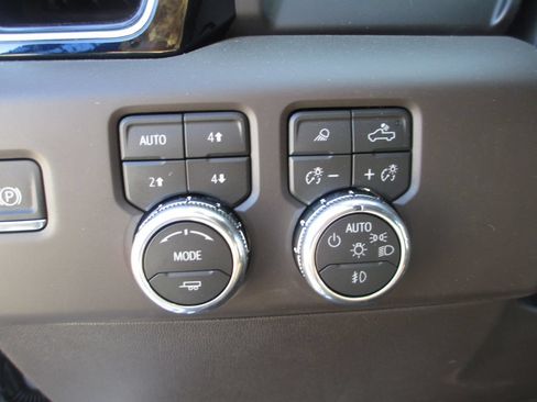 New 2026 GMC Sierra 1500 Denali AWD/4WD image 19