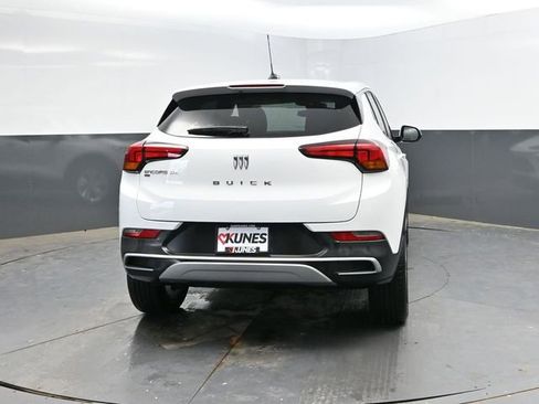Used 2025 Buick Encore GX Preferred AWD/4WD image 9