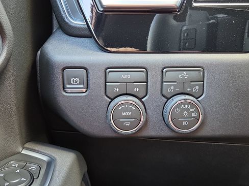 New 2026 Chevrolet Silverado 1500 RST w/ Redline Edition AWD/4WD image 26