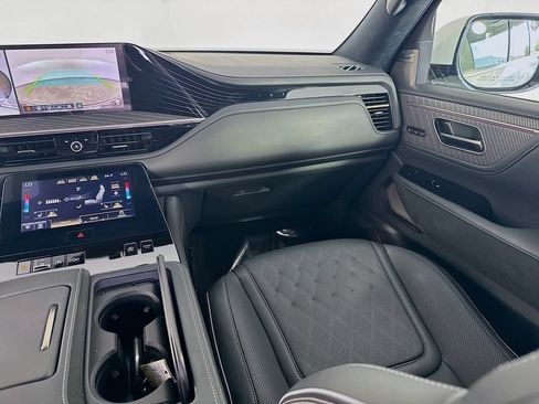 Certified 2026 INFINITI QX80 Autograph AWD/4WD image 24