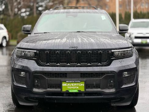 Used 2023 Jeep Grand Cherokee L Overland image 8