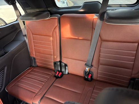 Used 2023 GMC Yukon Denali Ultimate image 33