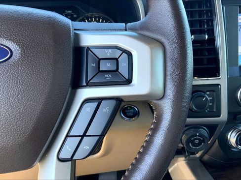Used 2018 Ford F150 Lariat w/ Equipment Group 502A Luxury AWD/4WD image 25