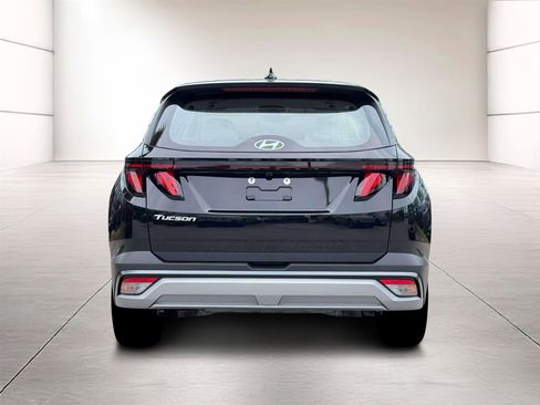 New 2026 Hyundai Tucson SE image 6