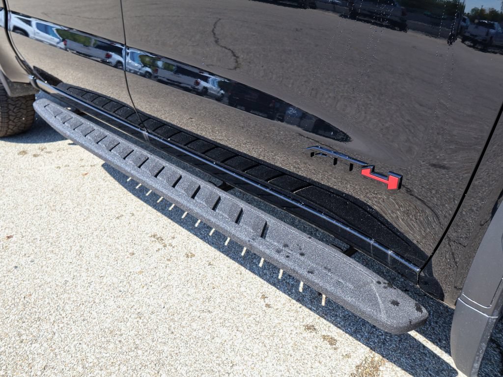 New 2026 GMC Sierra 1500 AT4 w/ AT4 Premium Package AWD/4WD image 9