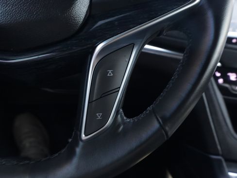 Used 2022 Cadillac XT5 Premium Luxury w/ Technology Package image 25