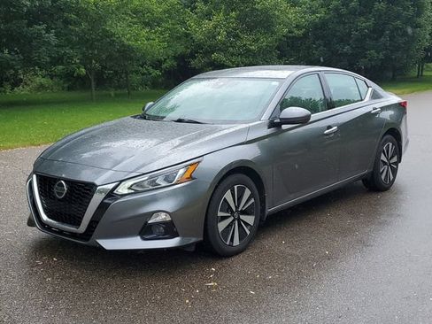 Used 2022 Nissan Altima 2.5 SL AWD/4WD image 2