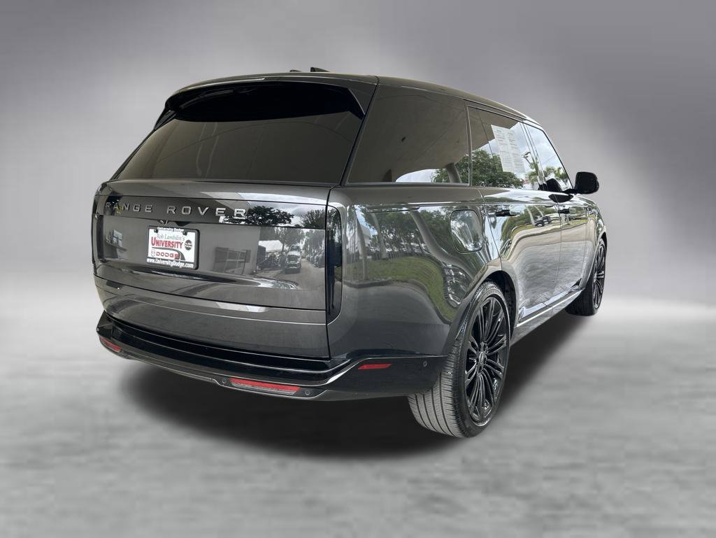 Used 2025 Land Rover Range Rover Long Wheelbase SE AWD/4WD image 3