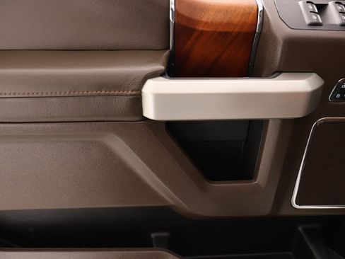 Used 2022 Ford F250 King Ranch w/ Chrome Package image 17