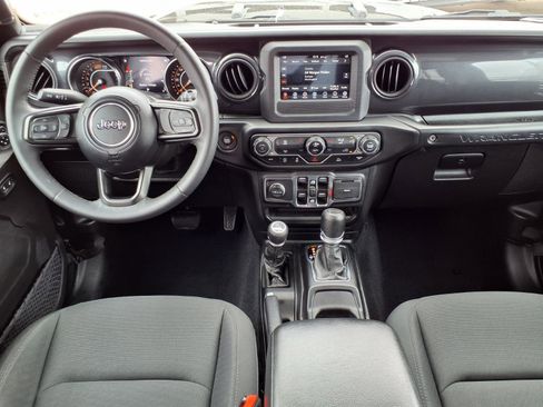 Used 2023 Jeep Wrangler Unlimited Sport AWD/4WD image 5