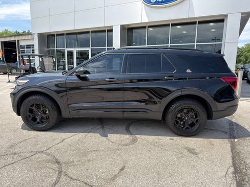 Used 2023 Ford Explorer Timberline w/ Timberline Technology Package AWD/4WD image 4