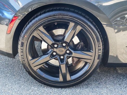Used 2017 Chevrolet Camaro SS RWD image 10
