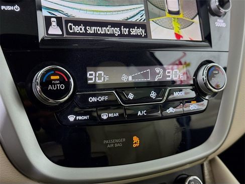 Used 2020 Nissan Murano SL w/ Moonroof Package image 8