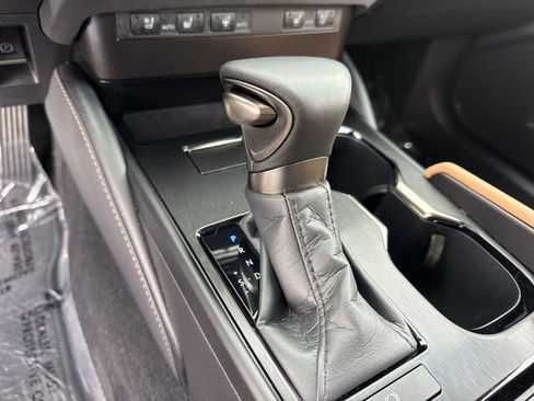 Certified 2025 Lexus ES 350 w/ Premium Package FWD image 20