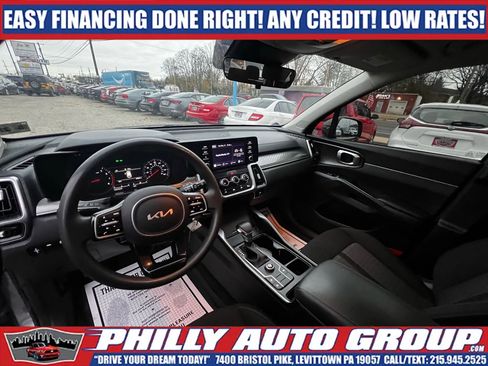 Used 2022 Kia Sorento LX image 11