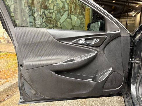 Used 2024 Chevrolet Malibu LS image 15