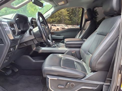 Used 2021 Ford F150 Lariat image 13