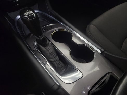 Used 2018 Chevrolet Malibu LT FWD image 26