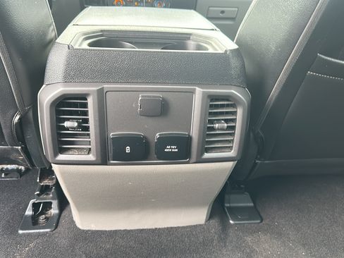 Used 2019 Ford F250 XLT w/ XLT Premium Package AWD/4WD image 20