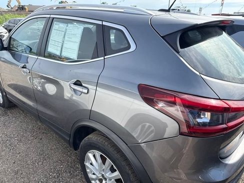Used 2020 Nissan Rogue Sport SV FWD image 8