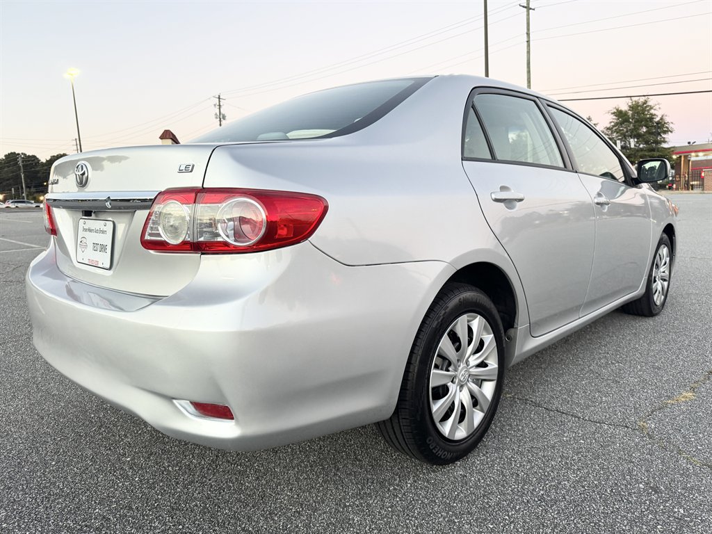 Used 2012 Toyota Corolla LE FWD image 12