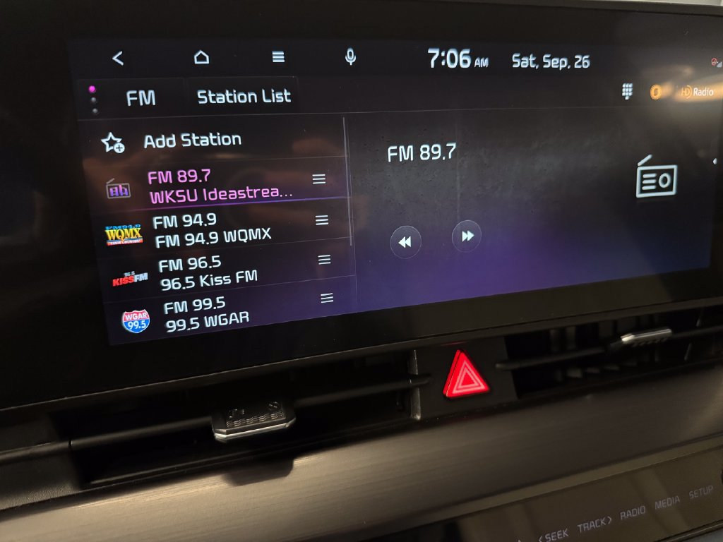 Used 2025 Kia Sportage EX AWD/4WD image 13