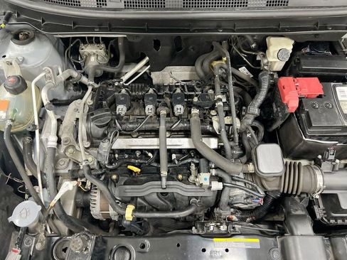Used 2019 Nissan Kicks SV FWD image 24
