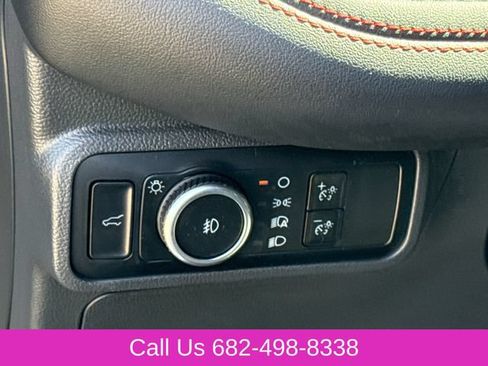 Used 2025 Ford Explorer ST-Line AWD/4WD image 21