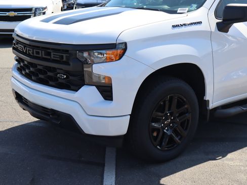 Used 2022 Chevrolet Silverado 1500 Custom w/ Rally Edition AWD/4WD image 6