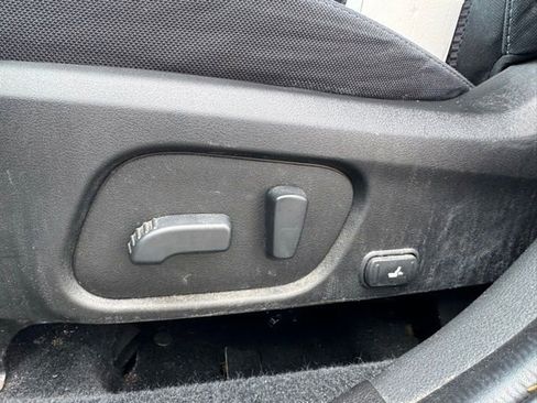 Used 2015 Subaru Forester 2.5i Premium w/ All-Weather Package image 15