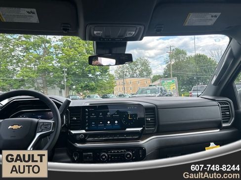 New 2025 Chevrolet Silverado 1500 LT image 12
