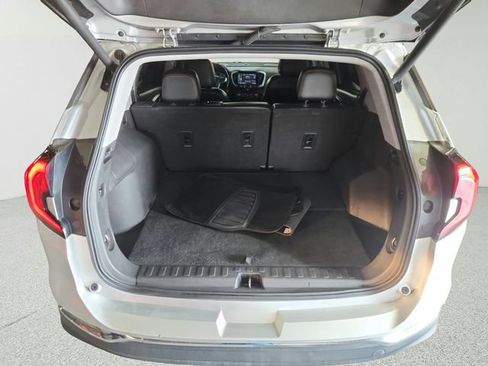 Used 2021 GMC Terrain SLT FWD image 27