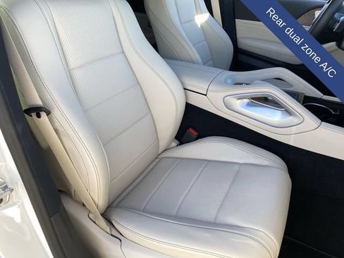 Used 2025 Mercedes-Benz GLS 450 4MATIC image 13