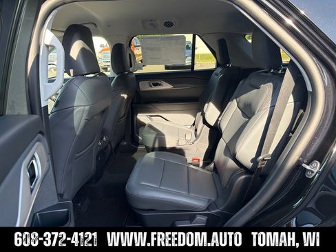 New 2026 Ford Explorer Active w/ Active Comfort Package AWD/4WD image 24